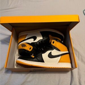 jordan 1 taxi worn once with original box and authenticity tags